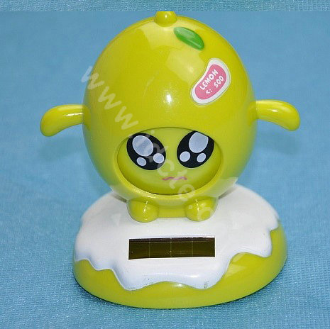 Shake his head doll Solar Face Change Doll Solar Doll Car decoration - Green