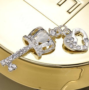 Bling Crown key Alloy Crystal Rhinestone DIY Phone Case Cover Deco Kit 15*35mm - White