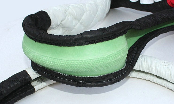 Auto Car Steering Wheel Cover Black Flower Nylon shioze Diameter 15 inch 38CM - Red