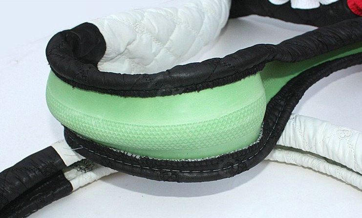 Auto Car Steering Wheel Cover Black Flower Nylon shioze Diameter 15 inch 38CM - White