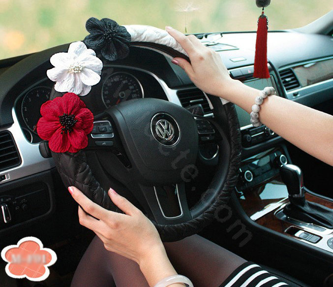 Auto Car Steering Wheel Cover Flower Nylon shioze Diameter 15 inch 38CM - Black+White