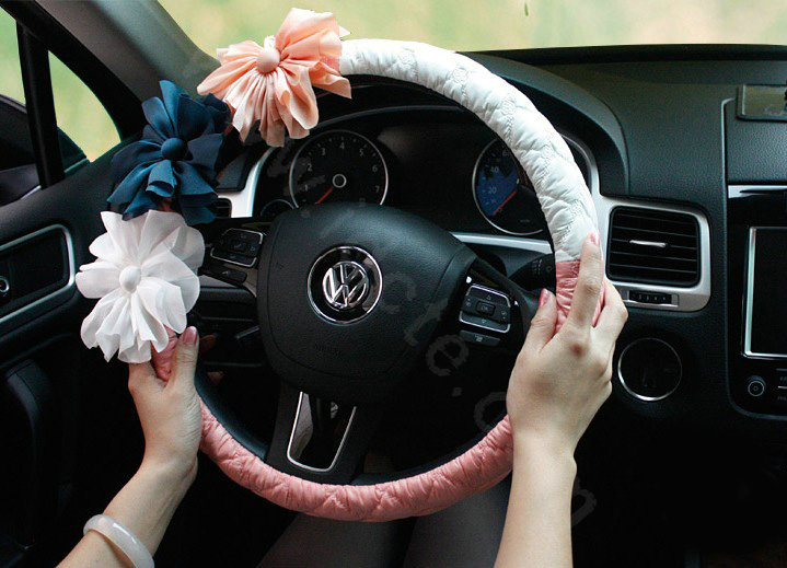 Auto Car Steering Wheel Cover Flower Nylon shioze Diameter 15 inch 38CM - White+Pink