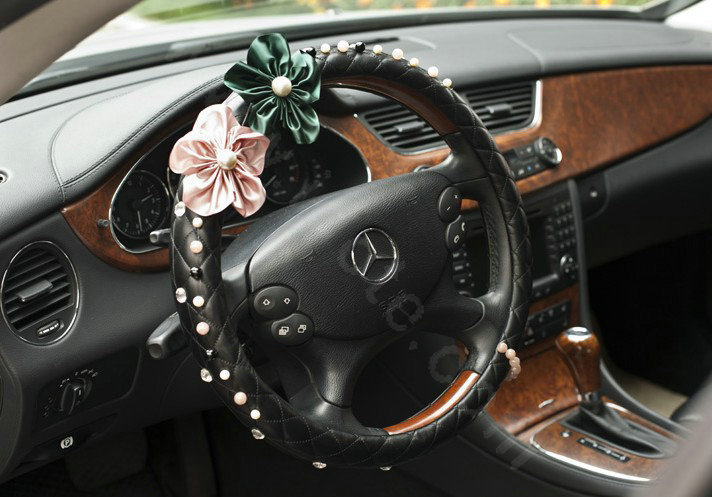 Auto Car Steering Wheel Cover Flower Pearl Cowhide Diameter 15 inch 38CM - Black