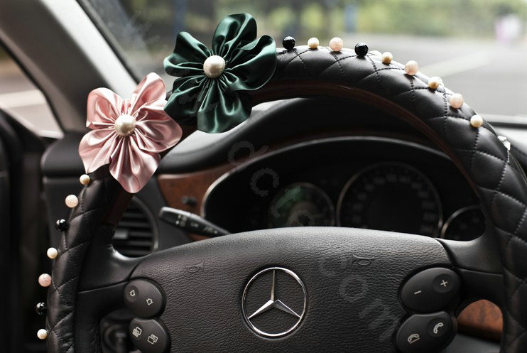 Auto Car Steering Wheel Cover Flower Pearl Cowhide Diameter 15 inch 38CM - Black