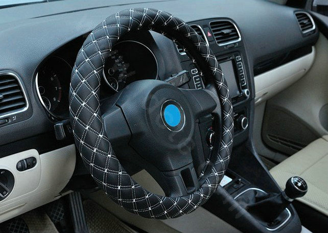 Auto Car Steering Wheel Cover Grid pattern PU leather Diameter 15 inch 38CM - Black White