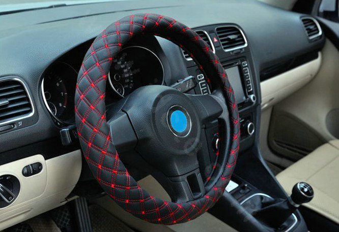 Auto Car Steering Wheel Cover Grid pattern PU leather Diameter 15 inch 38CM - Red Black