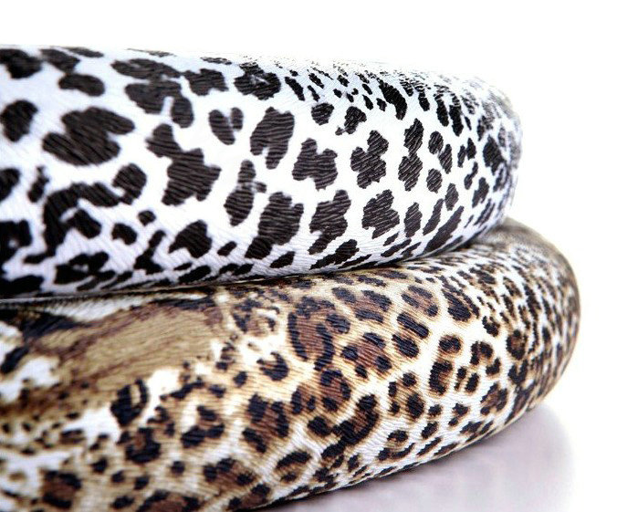 Auto Car Steering Wheel Cover Leopard Microfiber leather Diameter 15 inch 38CM - White