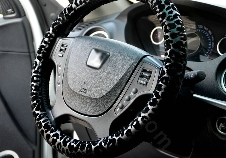 Auto Car Steering Wheel Cover Leopard PVC leather Diameter 15 inch 38CM - Black
