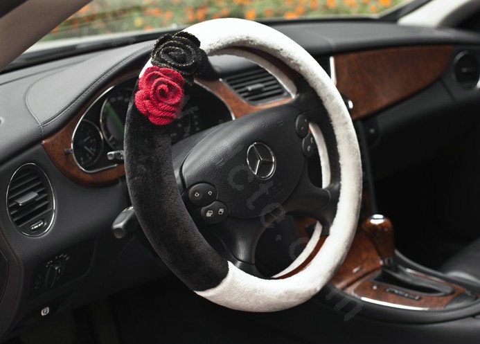 Auto Car Steering Wheel Cover Rose Cashmere Diameter 16 inch 40CM - Black+White