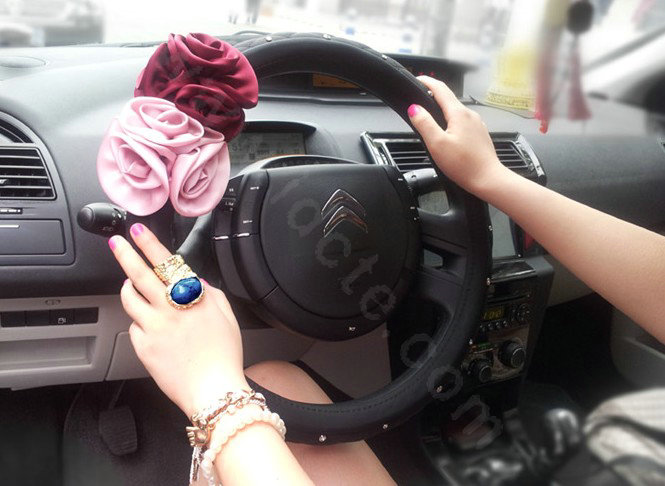 Auto Car Steering Wheel Cover Rose Flower Imitation sheepskin Diameter 15 inch 38CM - Black