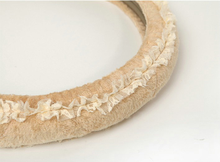 Retro Auto Car Steering Wheel Cover Lace Plush Diameter 15 inch 38CM - Beige