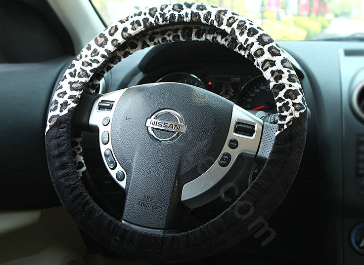 Retro Auto Car Steering Wheel Cover Leopard Lace Plush Diameter 15 inch 38CM - White Black