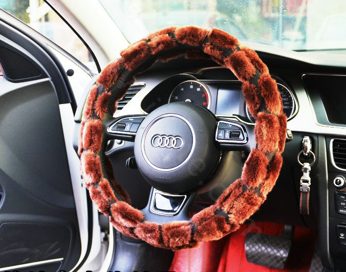 Yle Auto Car Steering Wheel Cover Plush Diameter 15 inch 38CM - Brown