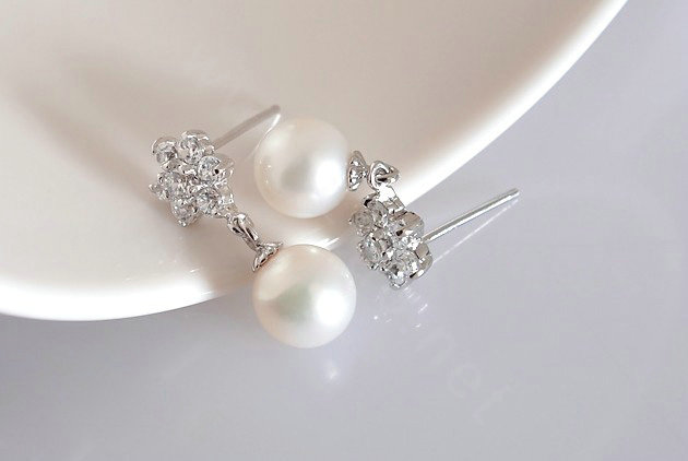 925 sterling silver Natural freshwater pearl Snowflake earrings Eardrop 9X9.5mm