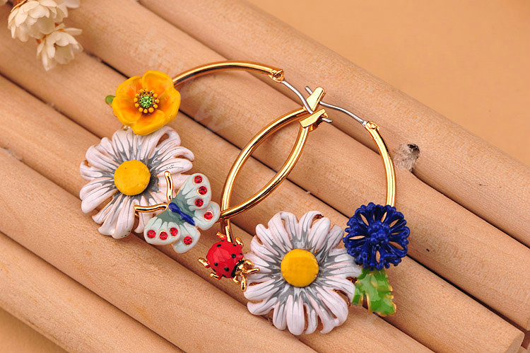 Luxury fashion women diamond crystal flower hoop earrings 18k gold plated - White