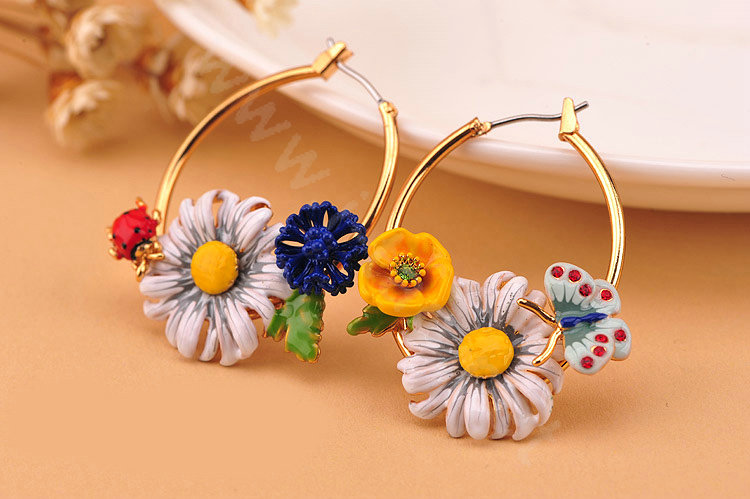Luxury fashion women diamond crystal flower hoop earrings 18k gold plated - White