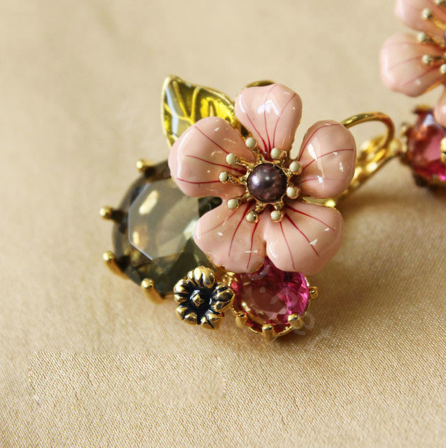 Luxury fashion women flower crystal diamond earrings 18k gold plated - Pink