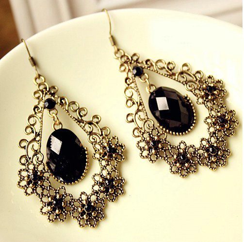 Luxury exaggerating hollow flowers retro crystal raindrop dangle earrings - Black