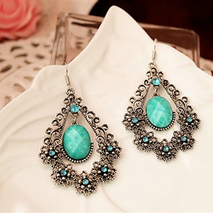 Luxury exaggerating hollow flowers retro crystal raindrop dangle earrings - Blue