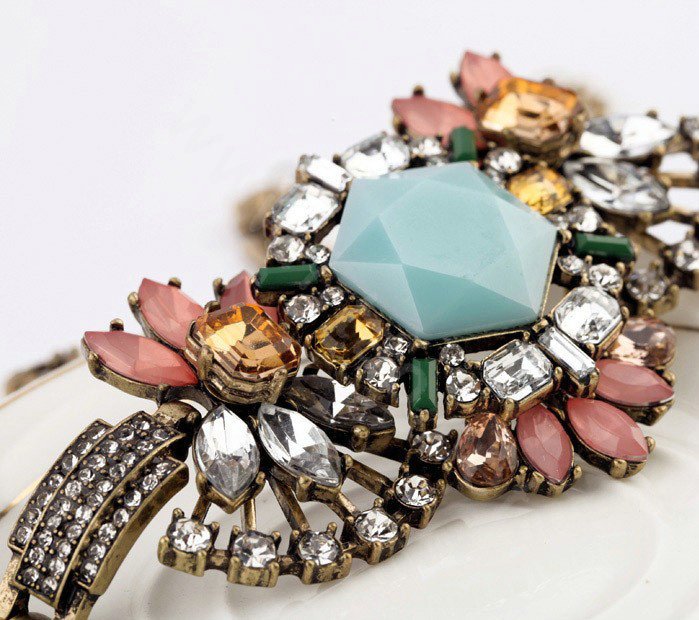 Luxury Crystal Blue Gemstone Flower Pendant Choker Unique Statement Necklace Women Jewelry