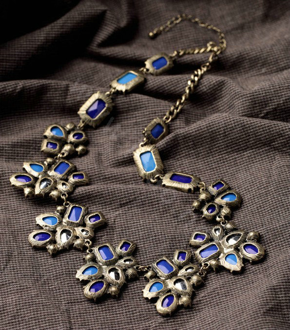 Luxury Crystal Blue Gemstone Flower charm Pendant Choker Bib Statement Necklace Women Jewelry