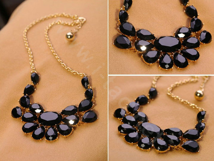 Luxury Crystal Gemstone Flower Pendant Choker Bib Statement Necklace Women Jewelry - Black