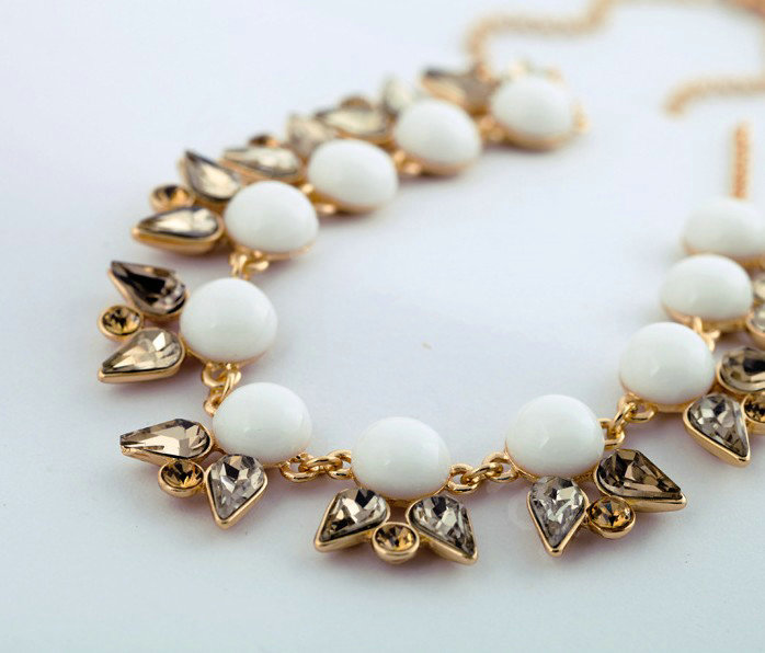 Luxury Crystal Gemstone Flower Pendant Choker Bib Statement Necklace Women Jewelry - White