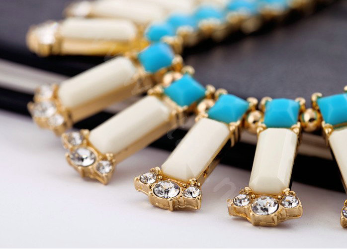 Luxury Crystal Gemstone Pendant Choker Bohemia Bib Statement Necklace Women Jewelry - Beige+Blue