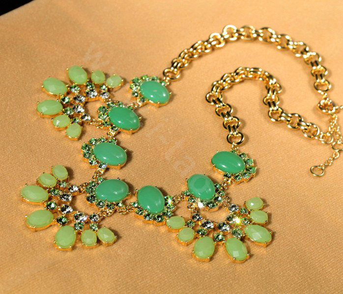 Luxury Crystal Green Gemstone Flower Pendant Choker Bib Statement Necklace Women Jewelry