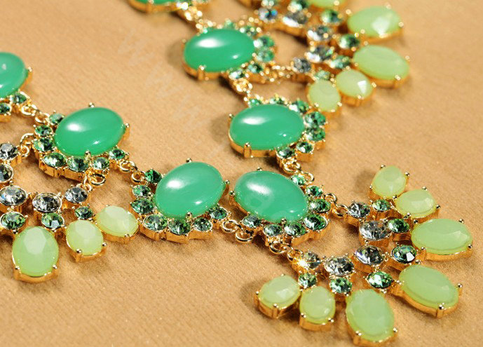 Luxury Crystal Green Gemstone Flower Pendant Choker Bib Statement Necklace Women Jewelry