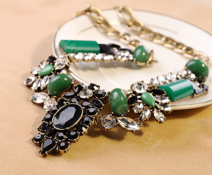 Luxury Crystal Retro Gemstone charm Pendant Choker Bib Statement Necklace Women Jewelry - Black