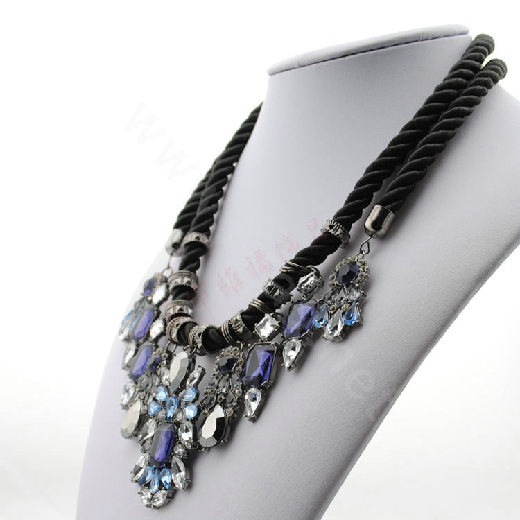 Luxury Crystal Retro Weave Pendant Choker Statement Bib Necklace Women Jewelry - Purple