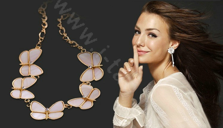 Luxury Crystal Shell Butterfly Pendant Choker Bib Statement Necklace Women Jewelry - Pink