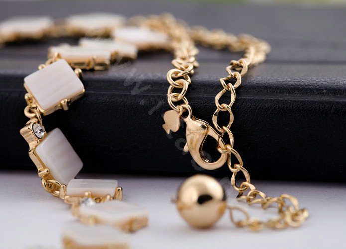 Luxury Crystal Square Shell charm Pendant Choker Statement Necklace Women Jewelry - White