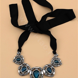 Luxury Elegant Women Choker Crystal Gem Bib Necklace Jewelry - Blue