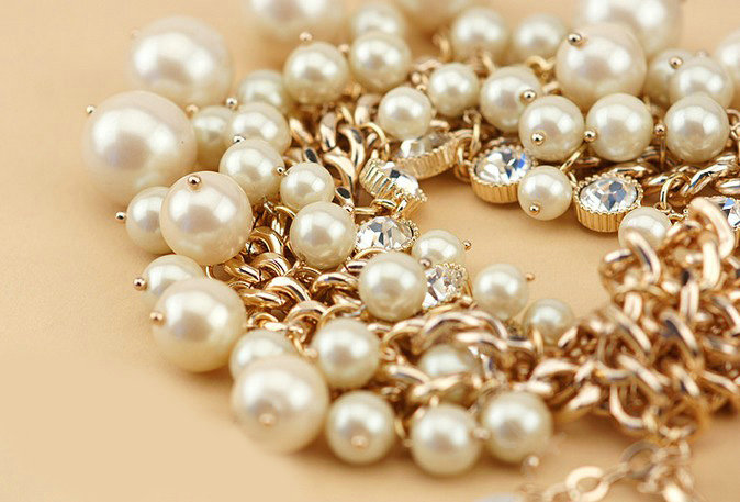 Luxury Exaggeration Women Choker Multilayer Crystal Pearl Bib Necklace Jewelry - Beige