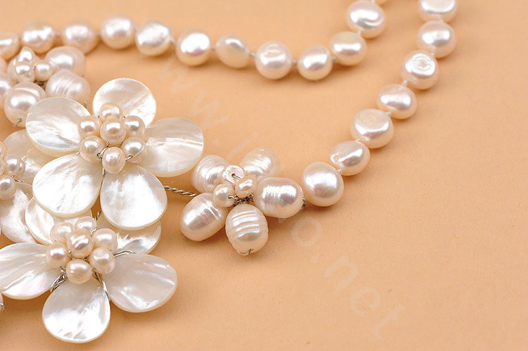 Luxury Fashion Women Choker Natural shell Pearl Handwoven Flower Bib Necklace Jewelry - White
