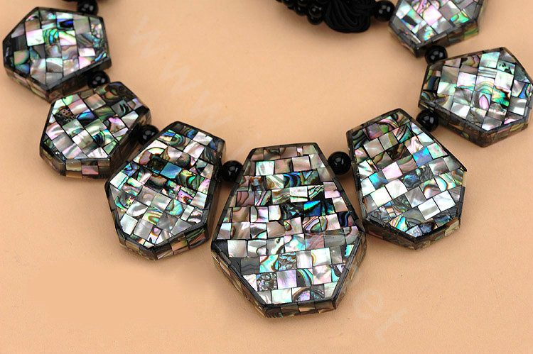 Luxury Fashion Women Exaggeration Choker Bead Natural Shell Bib Necklace Jewelry - Black