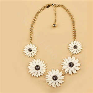 Luxury Fashion Women Exaggeration Choker Daisy Flower Crystal Bib Necklace Jewelry - White