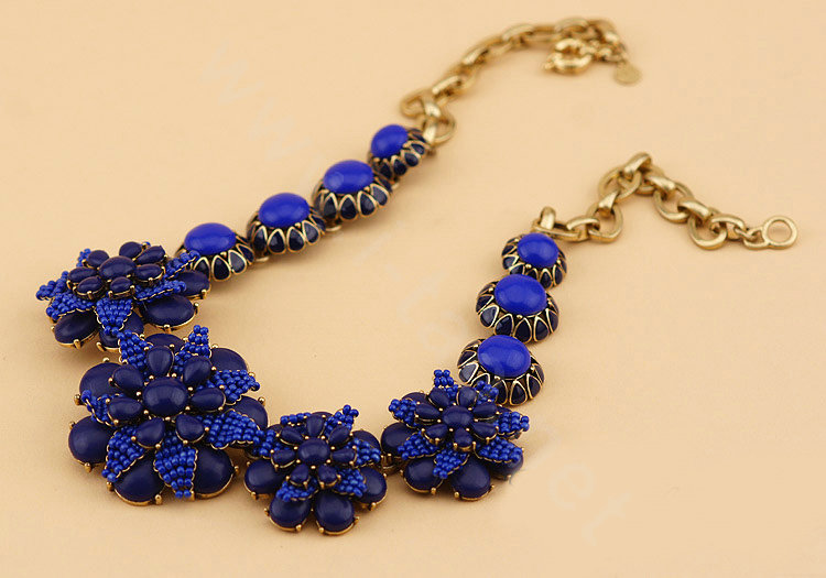 Luxury Fashion Women Exaggeration Choker Flower Gem Bib Necklace Jewelry - Blue