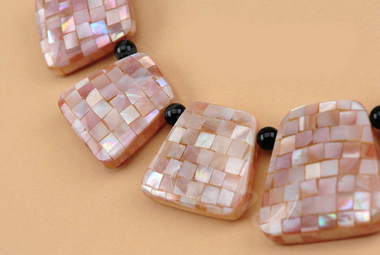 Luxury Fashion Women Exaggeration Choker Natural Shell Bib Necklace Jewelry - Pink