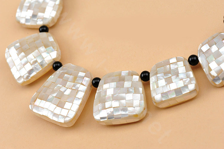 Luxury Fashion Women Exaggeration Choker Natural Shell Bib Necklace Jewelry - White