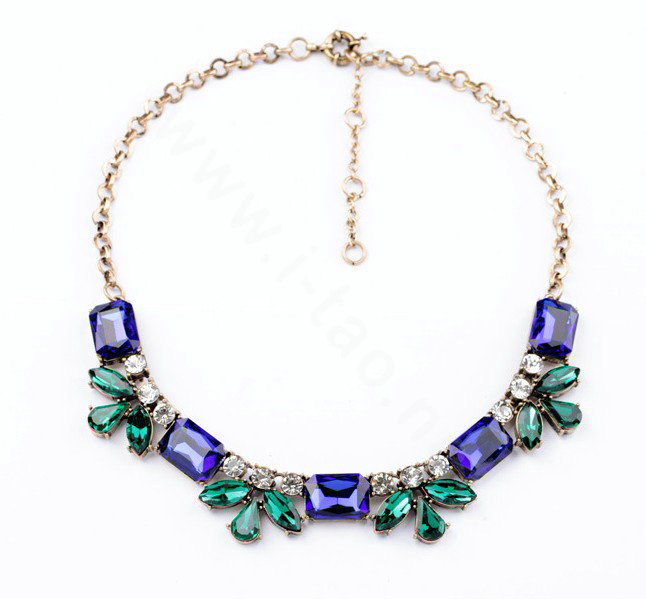 Retro Luxury Crystal Blue Gemstone Flower Pendant Choker Bib Statement Necklace Women Jewelry