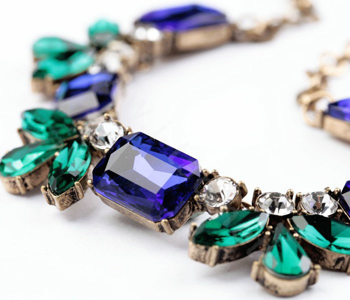 Retro Luxury Crystal Blue Gemstone Flower Pendant Choker Bib Statement Necklace Women Jewelry