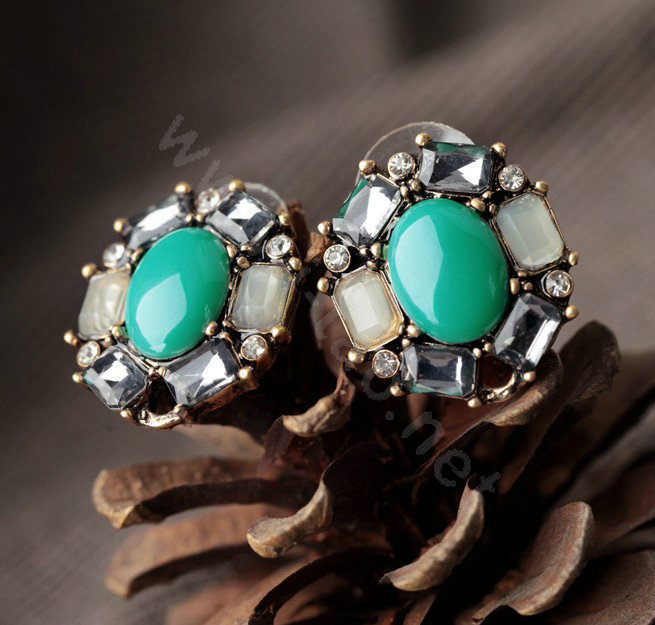 Simple Retro Crystal Blue Gemstone Stud Earrings Gold Plated Women Fashion Jewelry