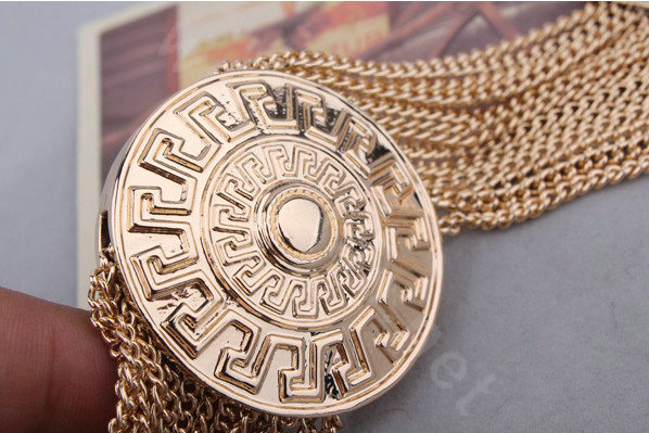 Women Retro Exaggeration Round badge Gold Plated Bracelet Jewelry - Gold