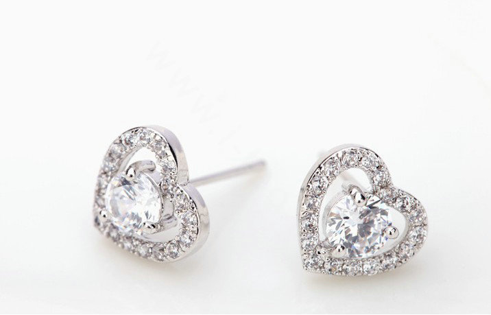 Hearts and arrows Zircon Crystal White Gold Plated Stud Earrings Women Luxury Lady Jewelry