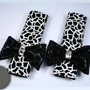 Black Bowknot Leopard Print PU Leather Automobile Seat Safety Belt Covers Car Decoration 2pcs - White