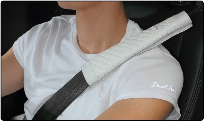 Classic Circle Cool Real Leather Automobile Seat Safety Belt Covers Car Decoration 2pcs - White
