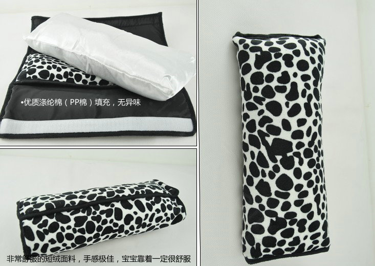 Fun Spot Dog Print Velvet Automotive Seat Safety Belt Covers Car Decoration 2pcs - White